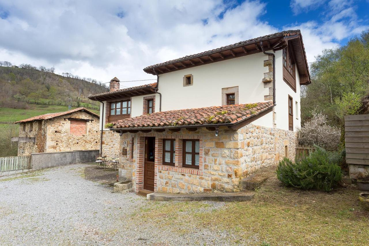 Casas Rurales Pandesiertos กังกัส เด โอนิส ภายนอก รูปภาพ