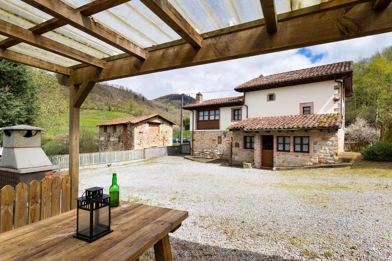 Casas Rurales Pandesiertos กังกัส เด โอนิส ภายนอก รูปภาพ
